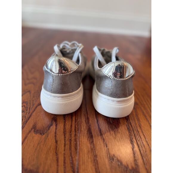 JOHNSTON & MURPHY Nora Silver Metallic Lace Up Sneakers Size 7M Style 78-16158 - Picture 7 of 11